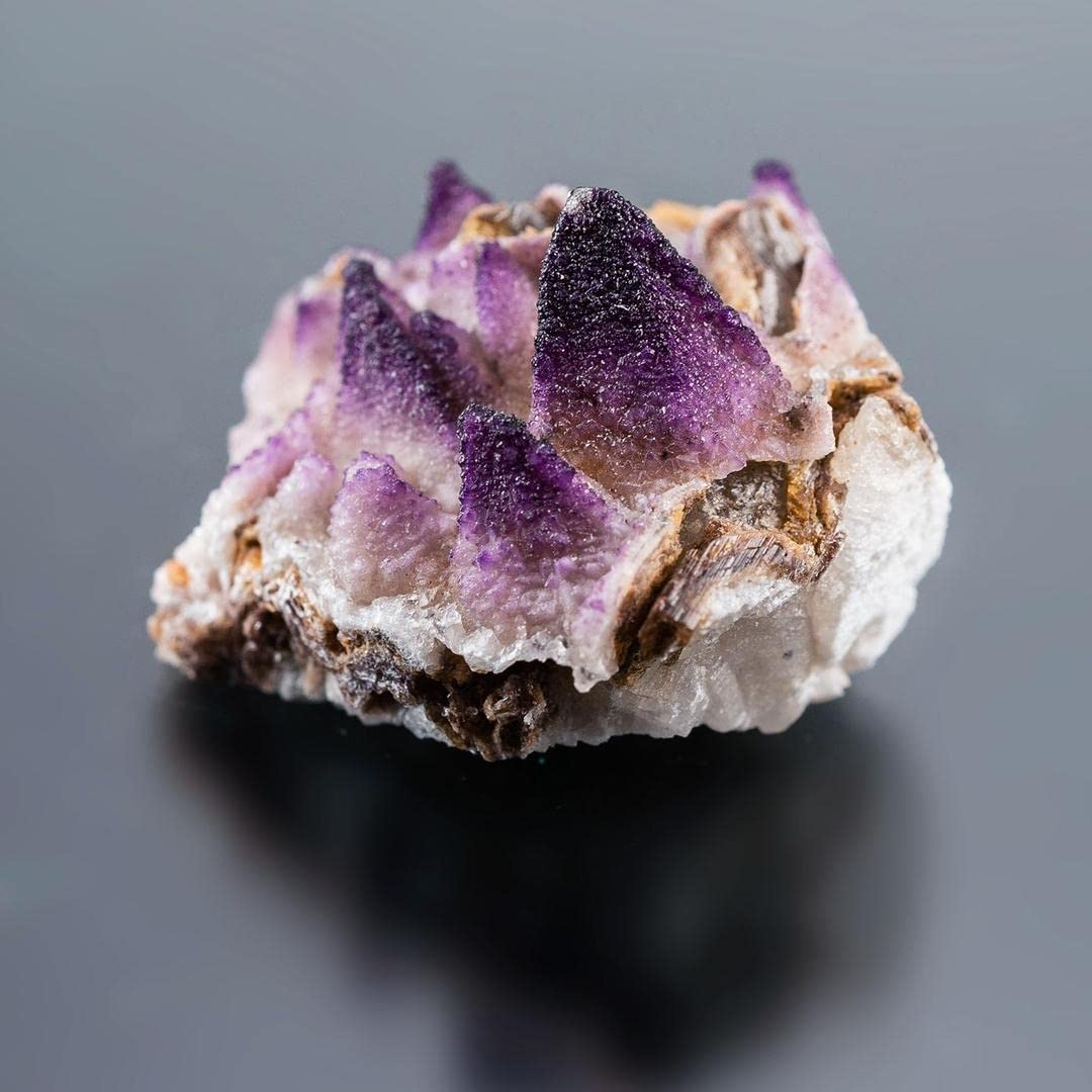 Amazon.co.jp: 中国 蛍石 HG-627 天然石 原石 鉱物標本 鉱石 イットロ