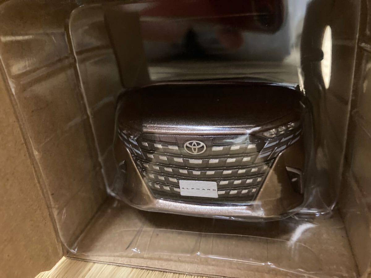 Amazon | トヨタ アルファード 40系 カラーサンプルミニカー（130