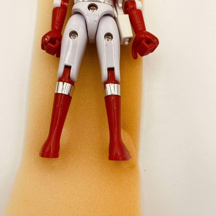 Amazon.co.jp: 超獣戦隊ライブマン レッドファルコン 超合金 / 1988年