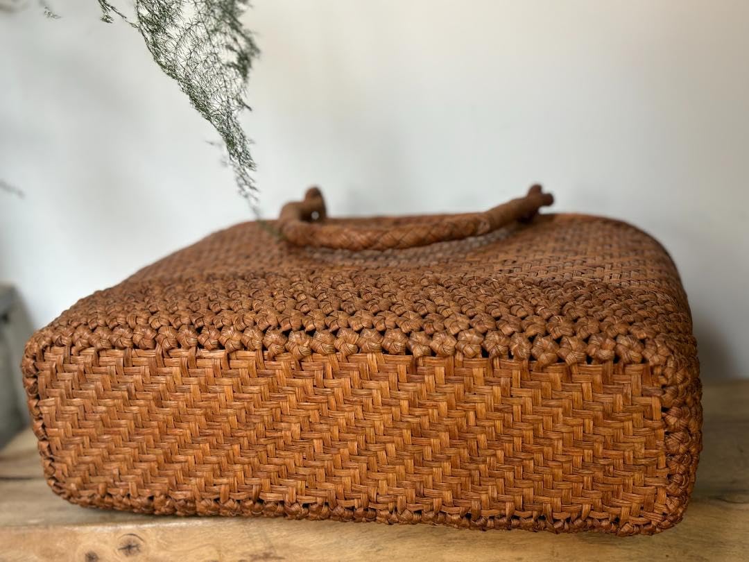 Amazon.co.jp: 山葡萄 かごバッグ 網代編み 職人手編み 変則二重編み