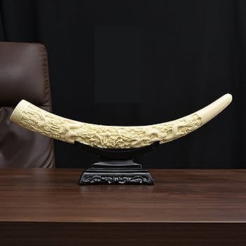 リ*ウ様 象牙風 彫刻 木製スタンド付き 象牙風 リ*ウ様 象牙風 彫刻