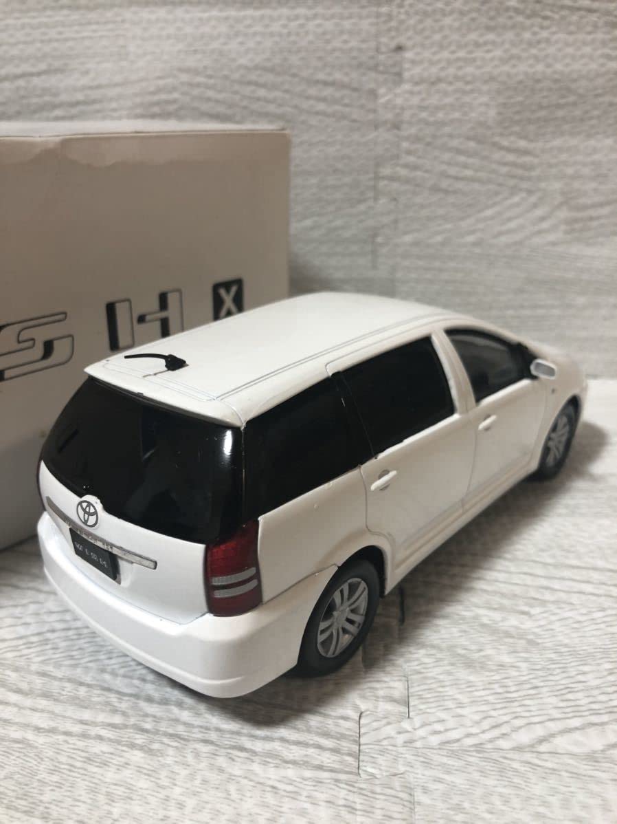 Amazon.co.jp: 1/24 トヨタ 初代ウィッシュ WISH X カラーサンプル