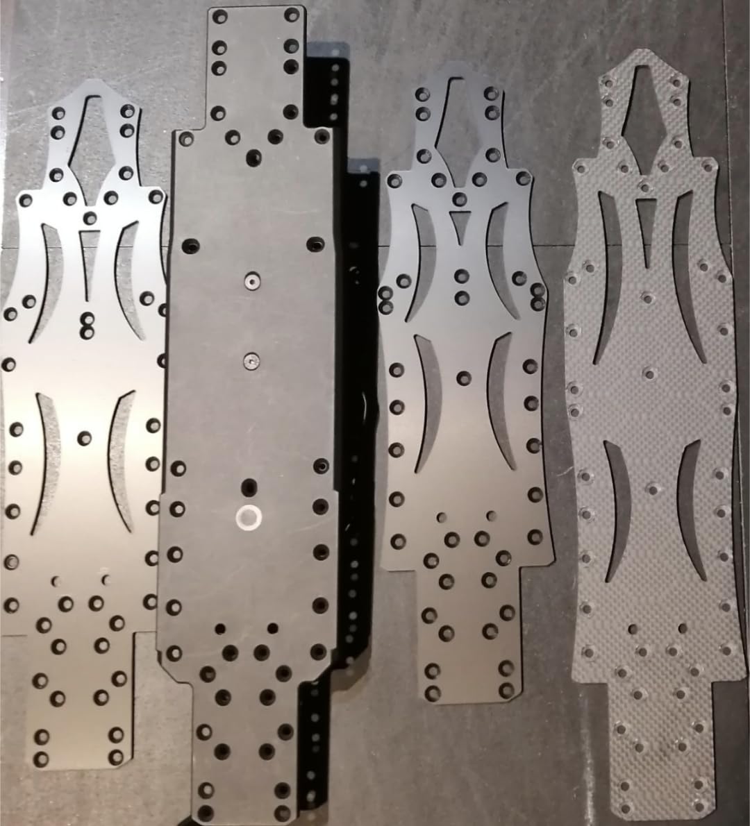 Amazon | メタルガレージジャパン オリジナル RDX用アルミ製シャーシ