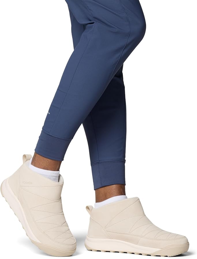 Amazon.com | Columbia Womens Minx Xtra Shorty Suede, Dark Stone