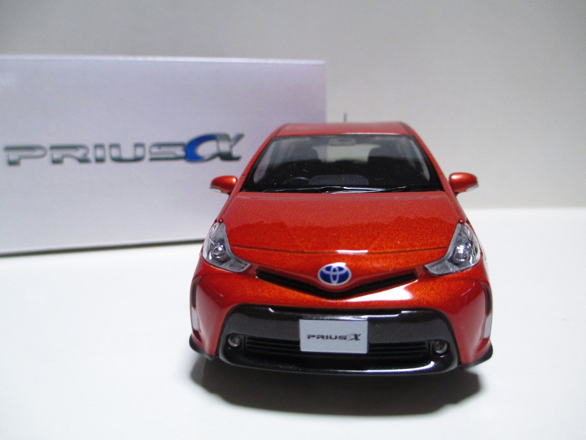 Amazon | 1/30 トヨタ プリウスα PRIUS α 後期 非売品 カラーサンプル