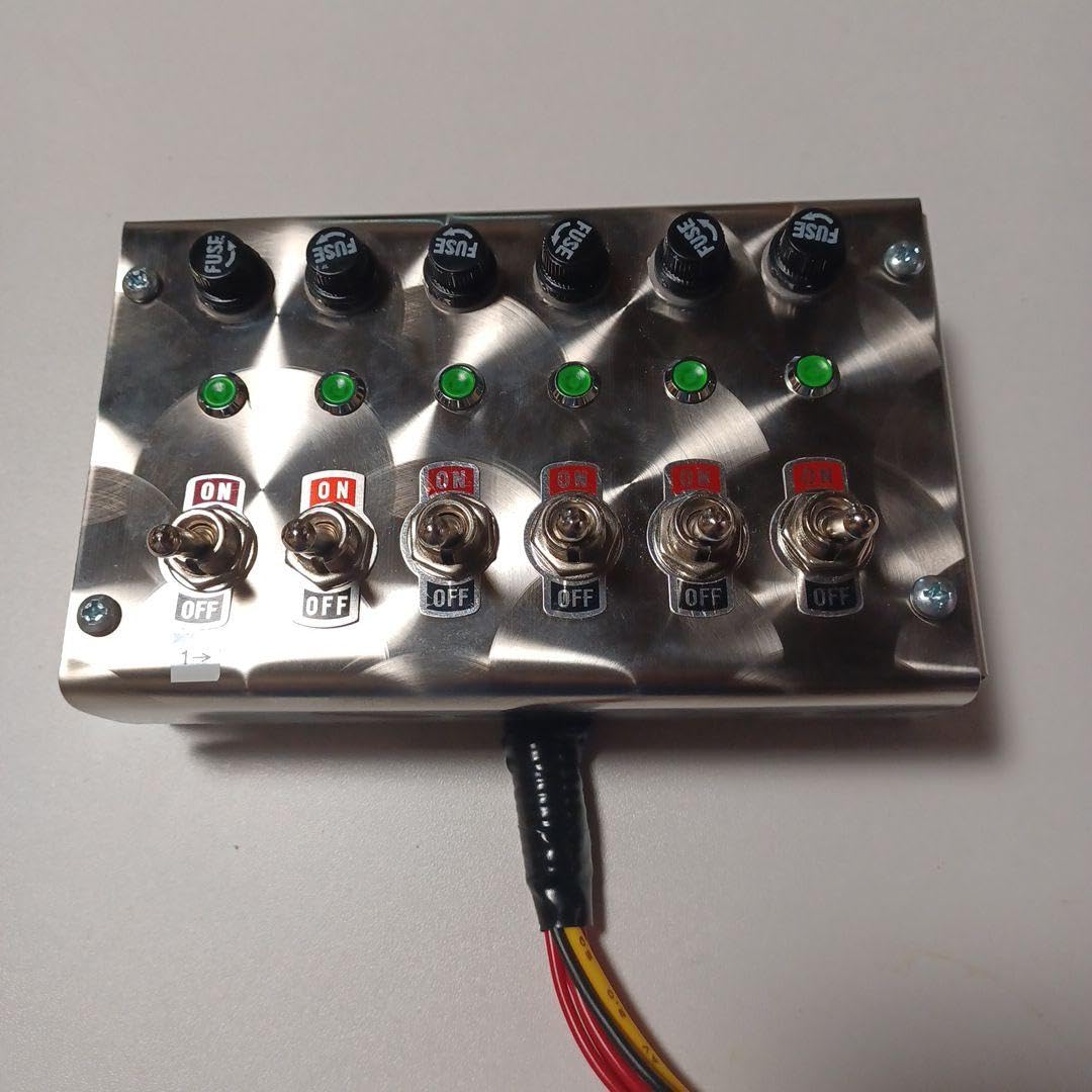 Amazon.co.jp: デコトラ 6連 ウロコ仕上げ スイッチ ボックス : おもちゃ