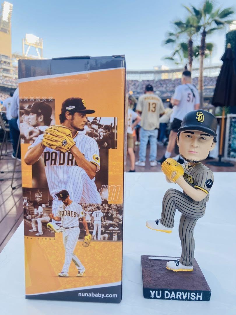 ダルビッシュ有3000奪三振 ボブルヘッド 球場限定品 ※キャップ後部微小