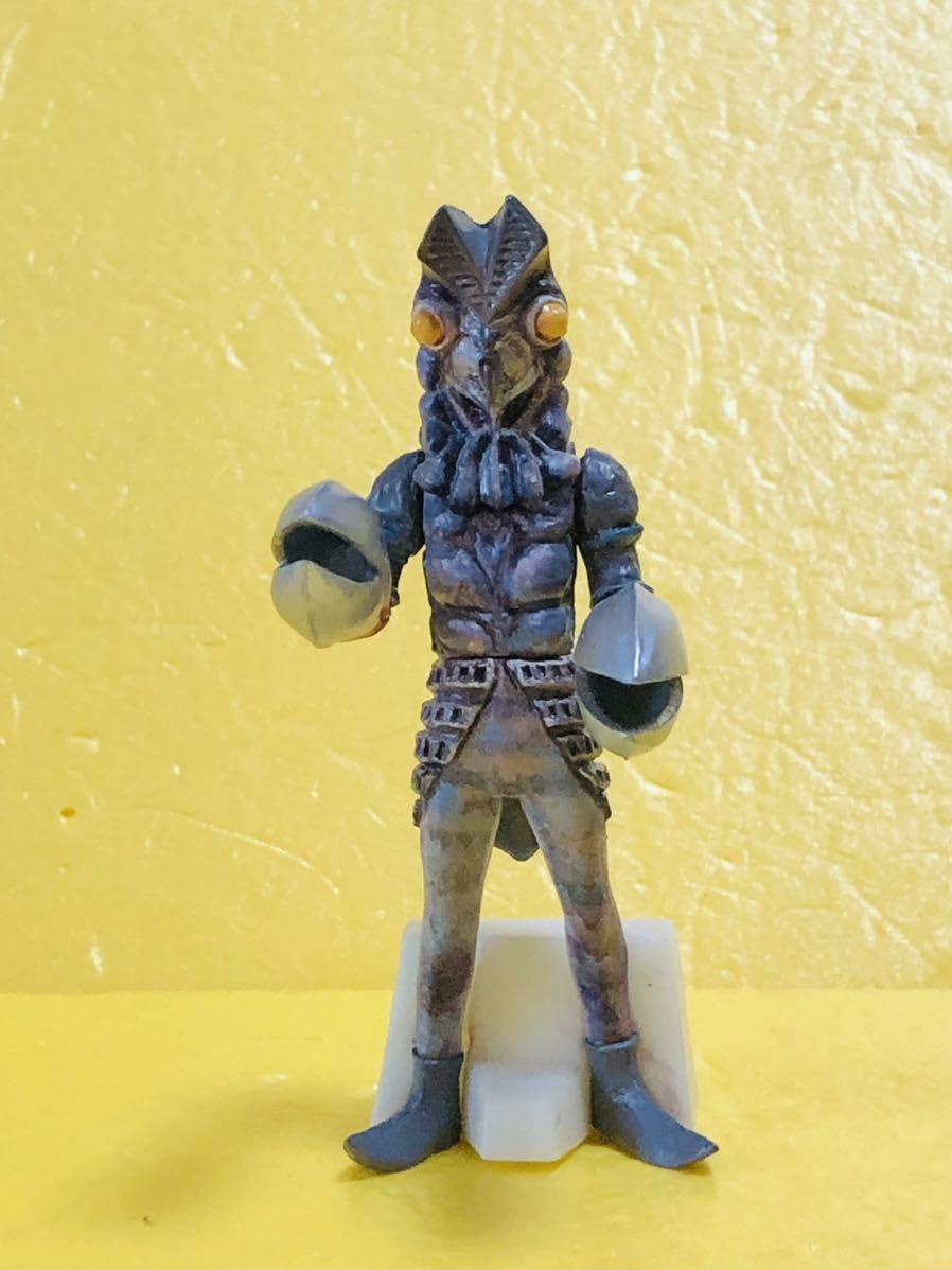 Amazon.co.jp: HGマン DG オレンジ目 バルタン星人 セブン 怪獣 品