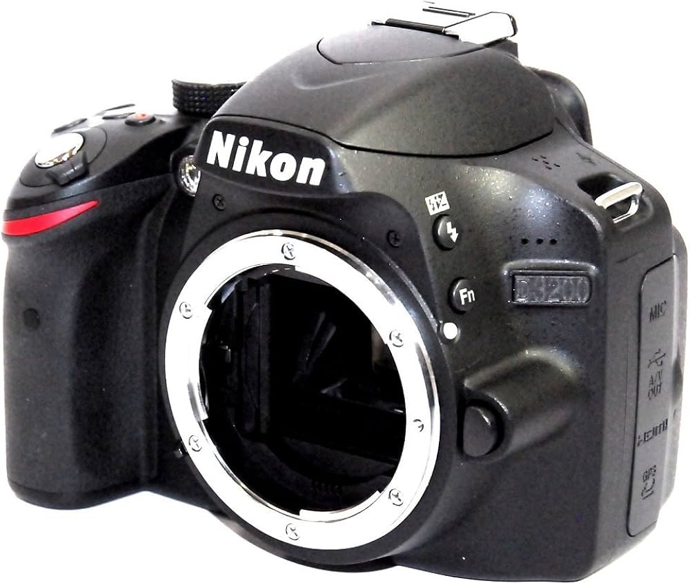 Amazon | Nikon デジタル一眼レフカメラ D3200 ボディー ブラック