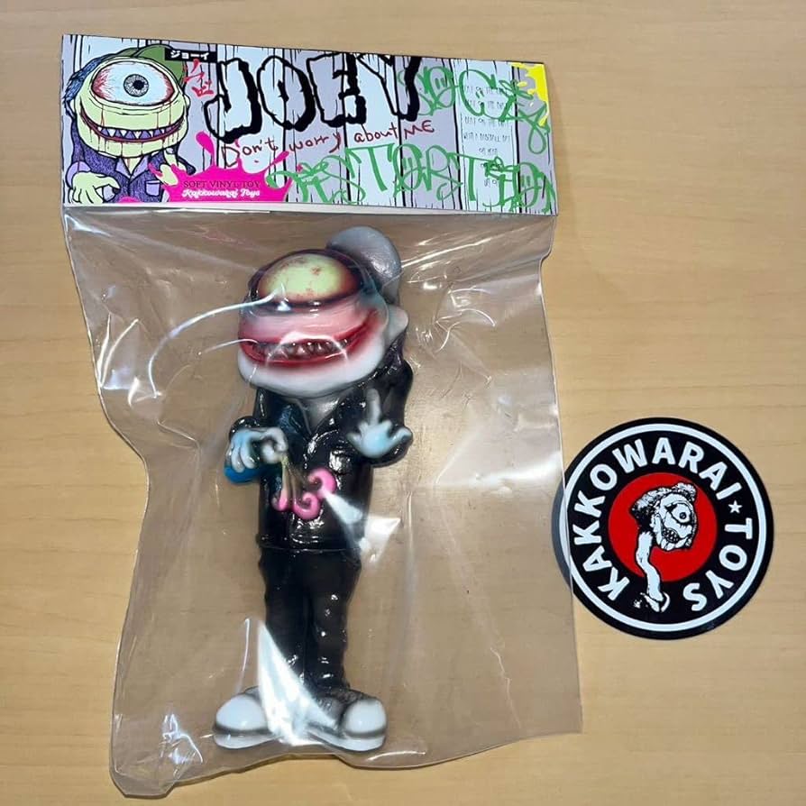 Amazon.co.jp: かっこわらい雑貨店 ジョーイ Joey 黒 ソフビ