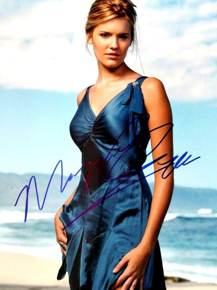 Amazon.co.jp: マギーグレイス直筆サイン入り超大型写真…Maggie Grace