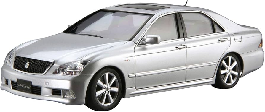 Amazon.com: Aoshima Toyota GRS182 Crown Royal Saloon G/Athlete G