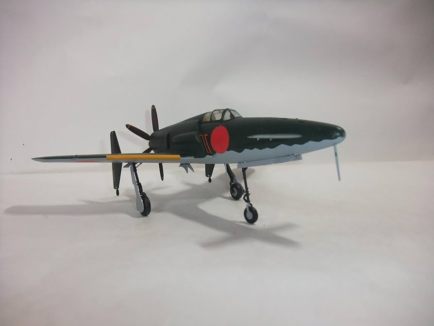 Amazon | 完成品 日本海軍試作戦闘機 震電48分の1サイズ | プラモデル