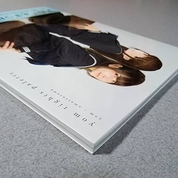 Amazon.co.jp: よむタイツ palette よむ × あまつ様 写真集 : ファッション