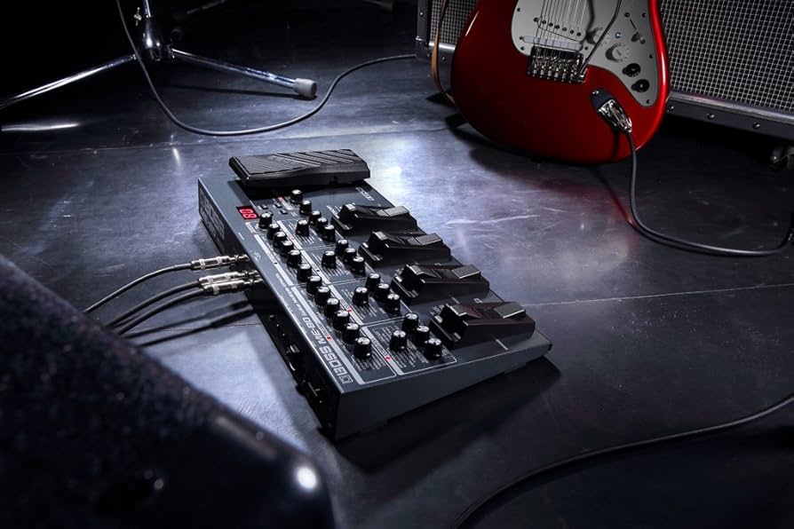 Amazon | BOSS Guitar Multiple Effects ME-80 | ディストーション