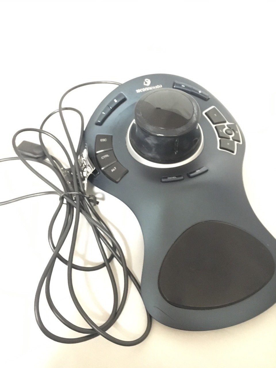 Amazon.com: 3D Connexion SpaceExplorer 3D Navigation Device with