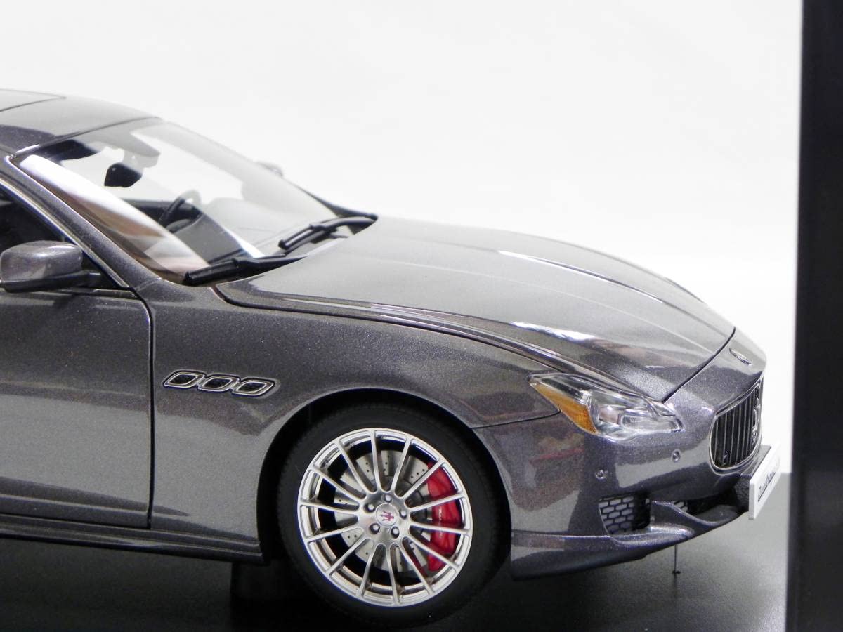 1/18 オートアート マセラティ クワトロポルテ GT S グレー カスタム 1