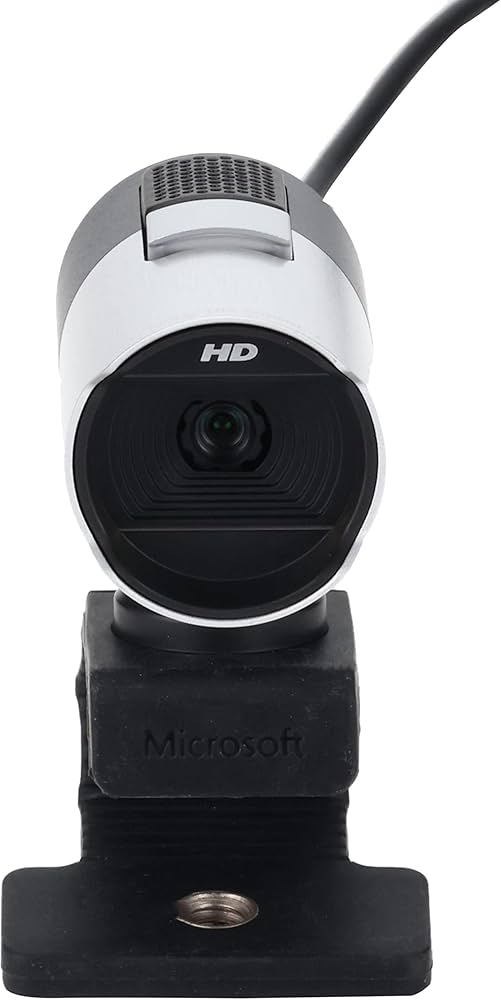 Amazon.co.jp: マイクロソフト LifeCam Studio Q2F-00021 : webカメラ