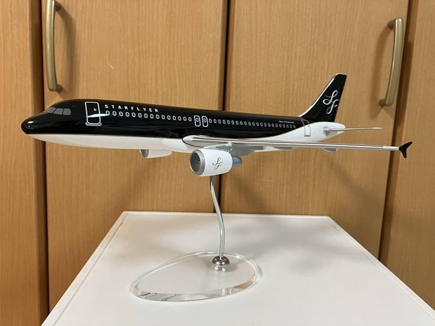 Amazon | 備品 1/100 スターフライヤー STARFLYER A320 模型 飛行機