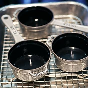 Amazon｜ストウブ(Staub) 「 スモール ソースパン グレー 10cm 」 片手