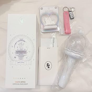 Amazon.co.jp: FRUITS ZIPPER OFFICIAL FAN LIGHT ペンライト QFKPFKXD