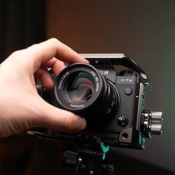 Amazon.co.jp: 7artisans 七工匠 35mm f0.95 Xマウント 単焦点レンズ