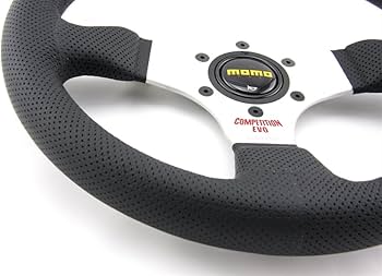 MOMO MOMVCOMPEVO32BK nbsp&ndash&nbspCompetition Evo Steering Wheel