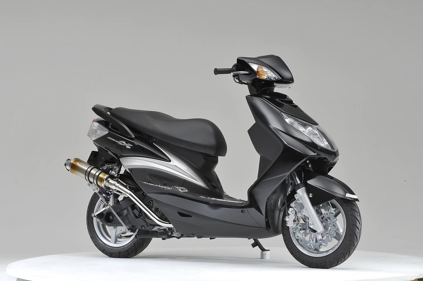 Amazon | Realize シグナスX バイクマフラー BC-SE12J EBJ-SE44J 1型 2