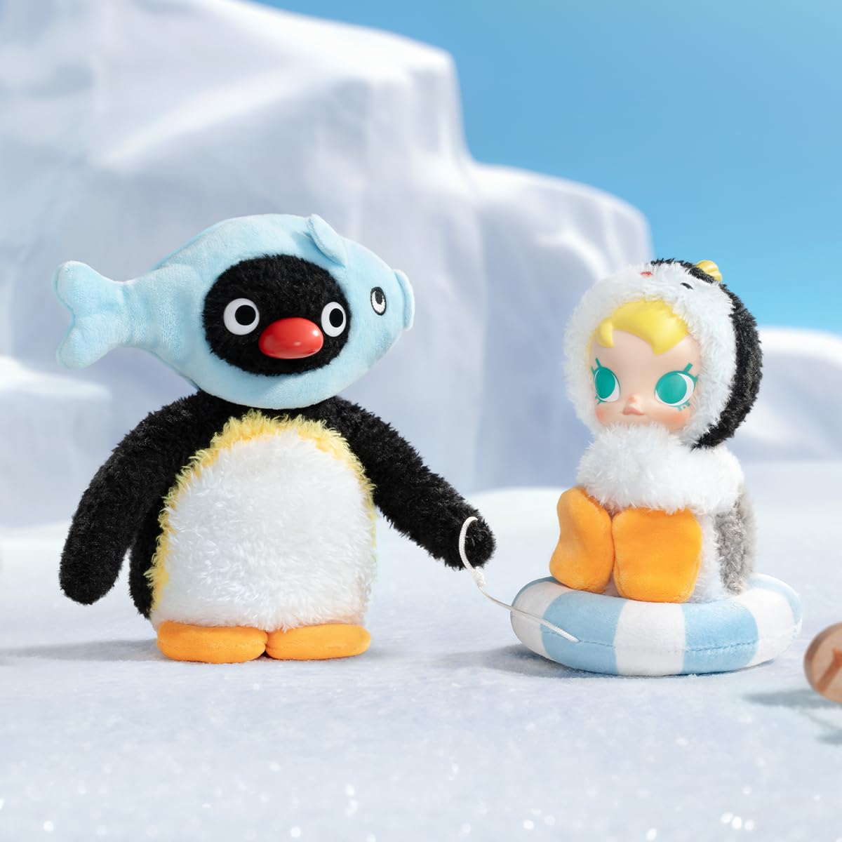 Amazon.co.jp: POP MART Baby Molly × Pingu Happy Fishing シリーズ