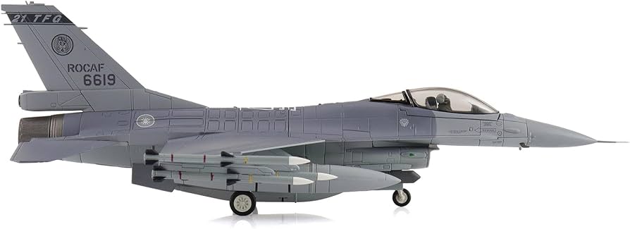 Amazon.co.jp: ホビーマスター (Hobby Master) 1/72 F-16V 中華民国