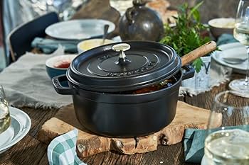 Amazon.com: Staub Round Dutch Oven 4-Quart Matte Black : Arts