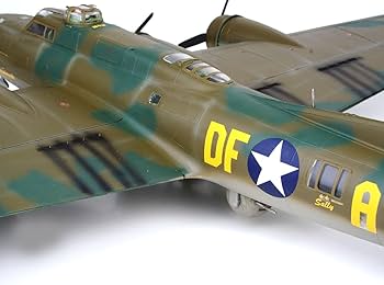 Amazon | ドイツレベル(Revell) 1/48 B-17F メンフィスベル プラモデル