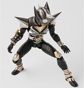 Amazon.co.jp: BANDAI S.H.フィギュアーツ(真骨彫製法) 仮面ライダー