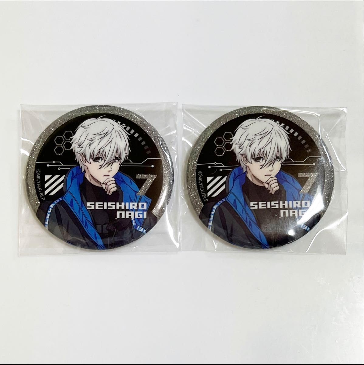 Amazon.co.jp: ブルーロック サイバーパンク 凪誠士郎 缶バッジ 2点