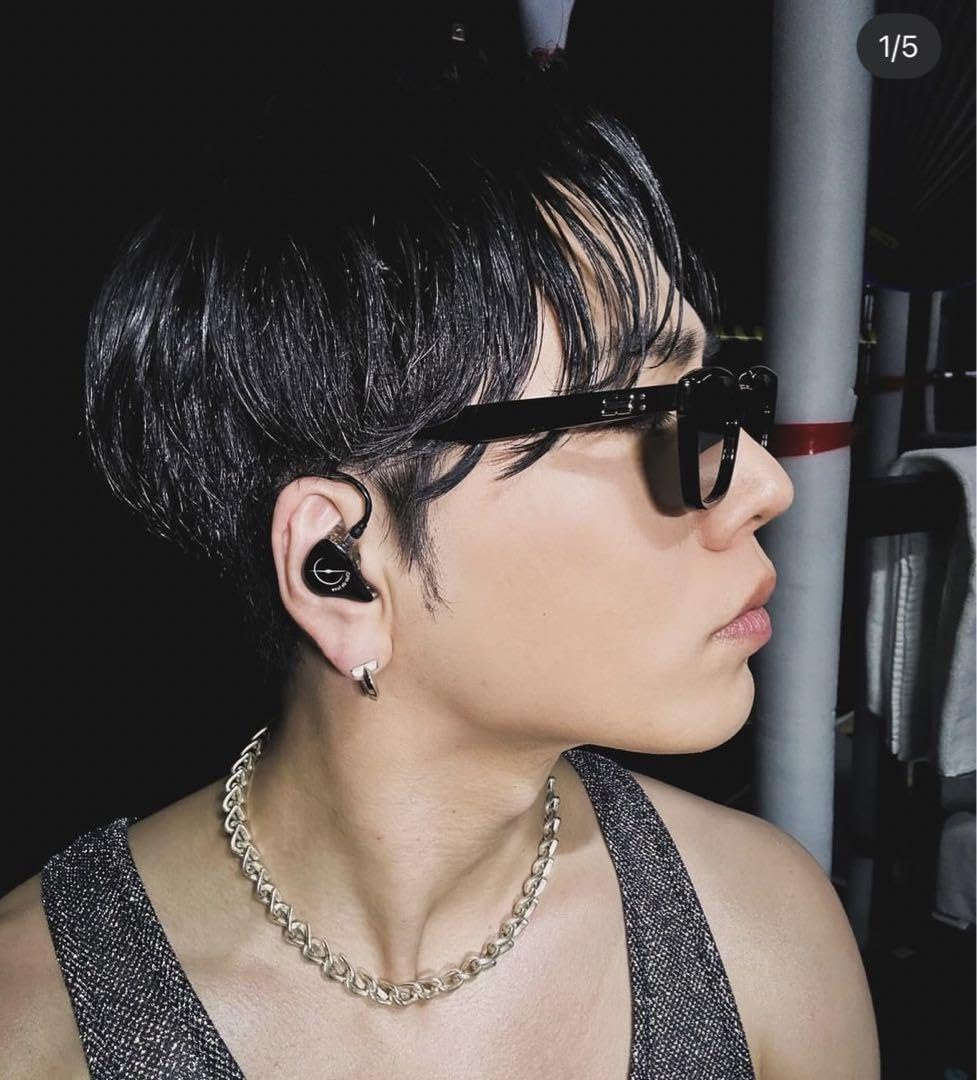 Amazon.co.jp: 登坂広臣 着用 ピアス T フープ : ファッション