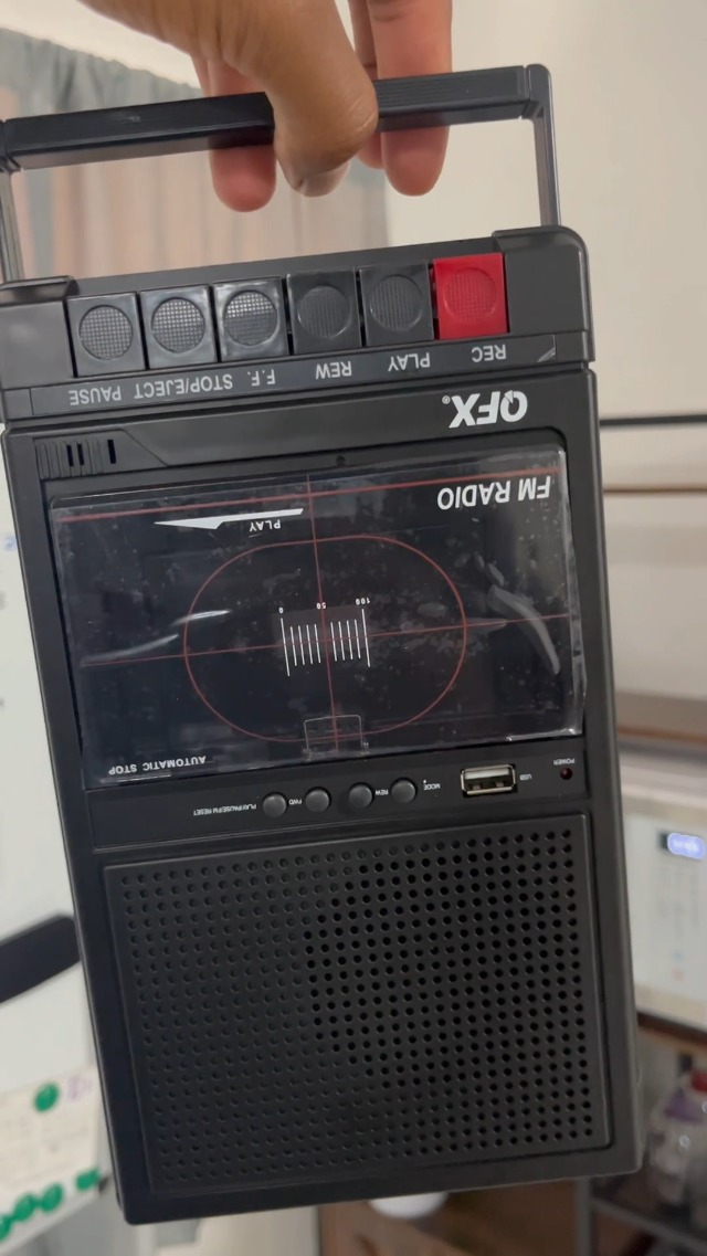 Amazon.com: QFX RETRO-39 Portable Shoebox Cassette Tape Recorder