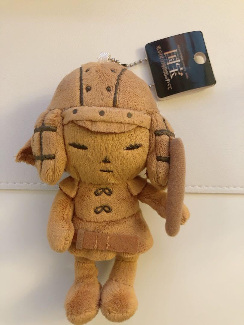 Amazon.co.jp: 東博 国宝展 埴輪 挂甲の武人 ぬいぐるみ キーチェーン