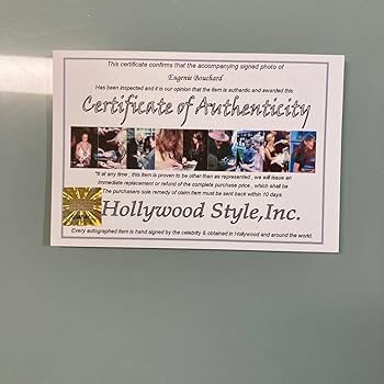 Amazon.co.jp: ウージニー ブシャール直筆サイン入り2Lサイズ写真…プロ