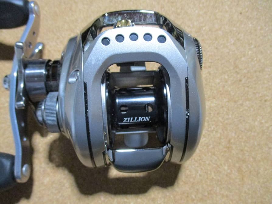 Amazon.co.jp: ダイワ ジリオン 100PL クレイジークランカー 4.9:1