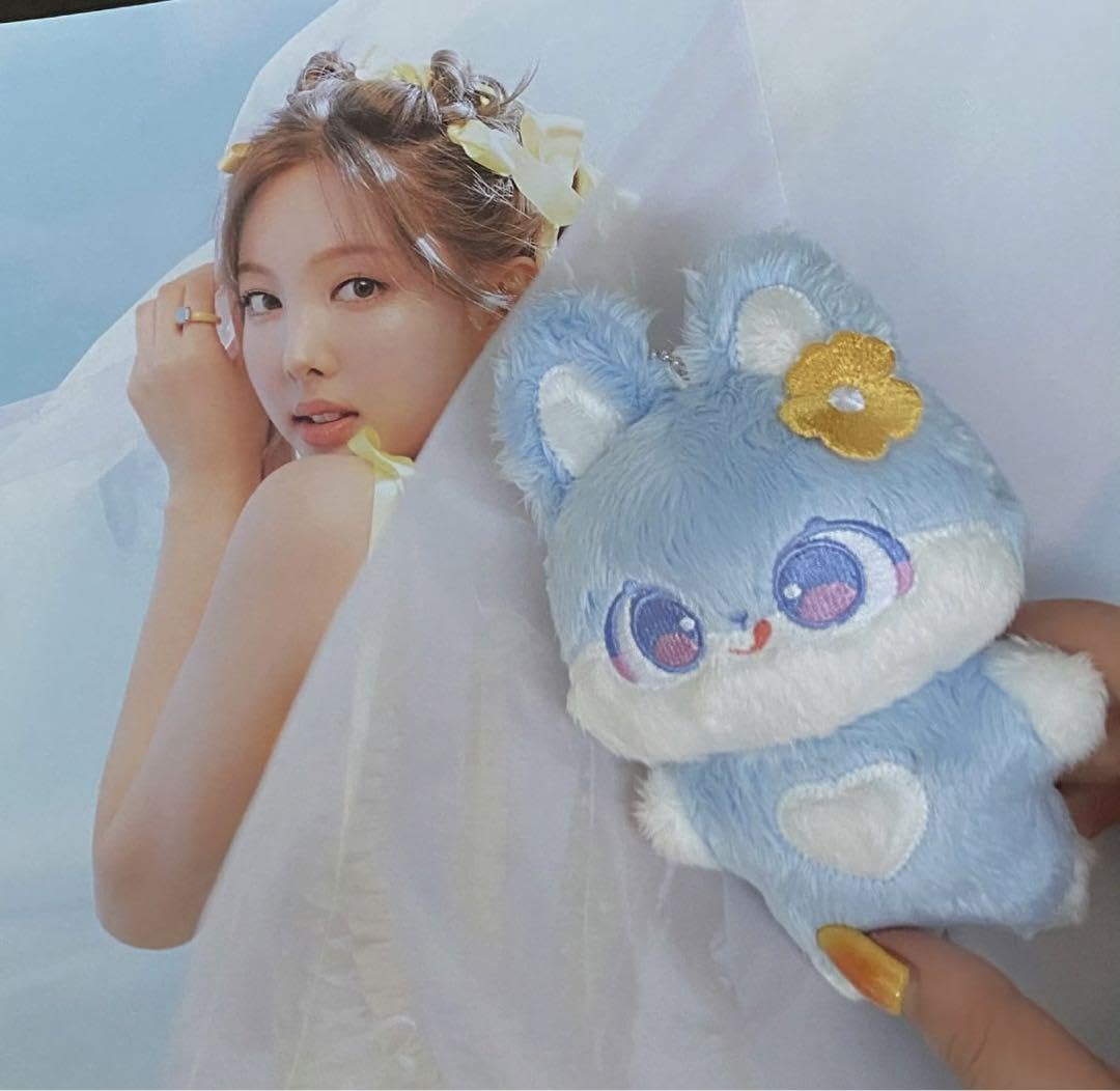 Amazon.co.jp: twice ナヨン nayeon 10cm ぬいぐるみ 1体 : おもちゃ