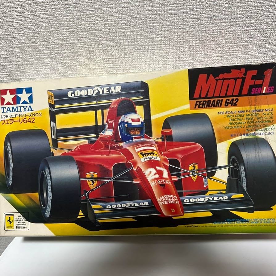 Amazon.co.jp: タミヤ ミニF-1シリーズフェラーリ 642 : おもちゃ