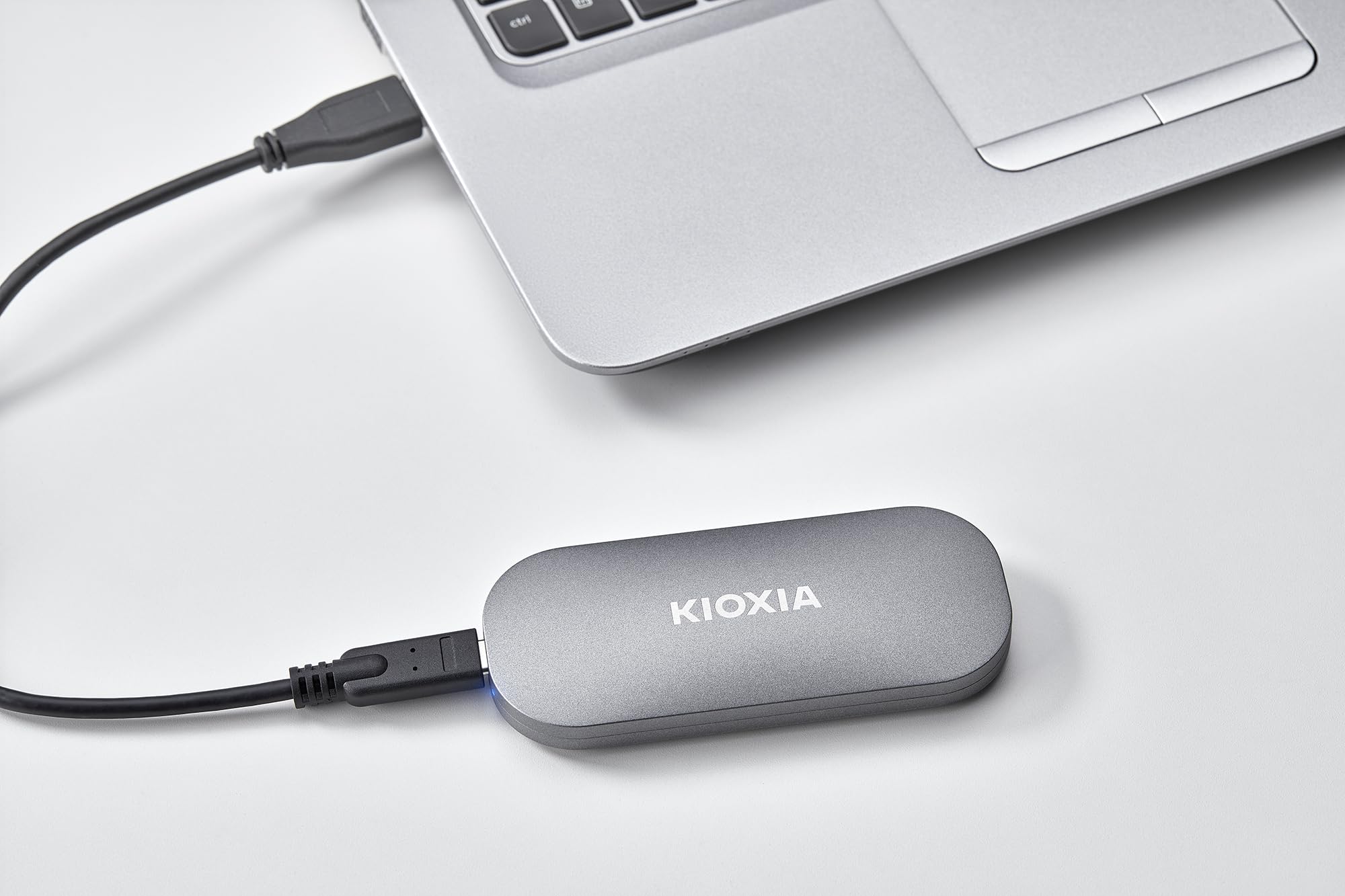 Amazon | KIOXIA EXCERIA PLUS ポータブルSSD 2TB - USB 3.2 Gen2