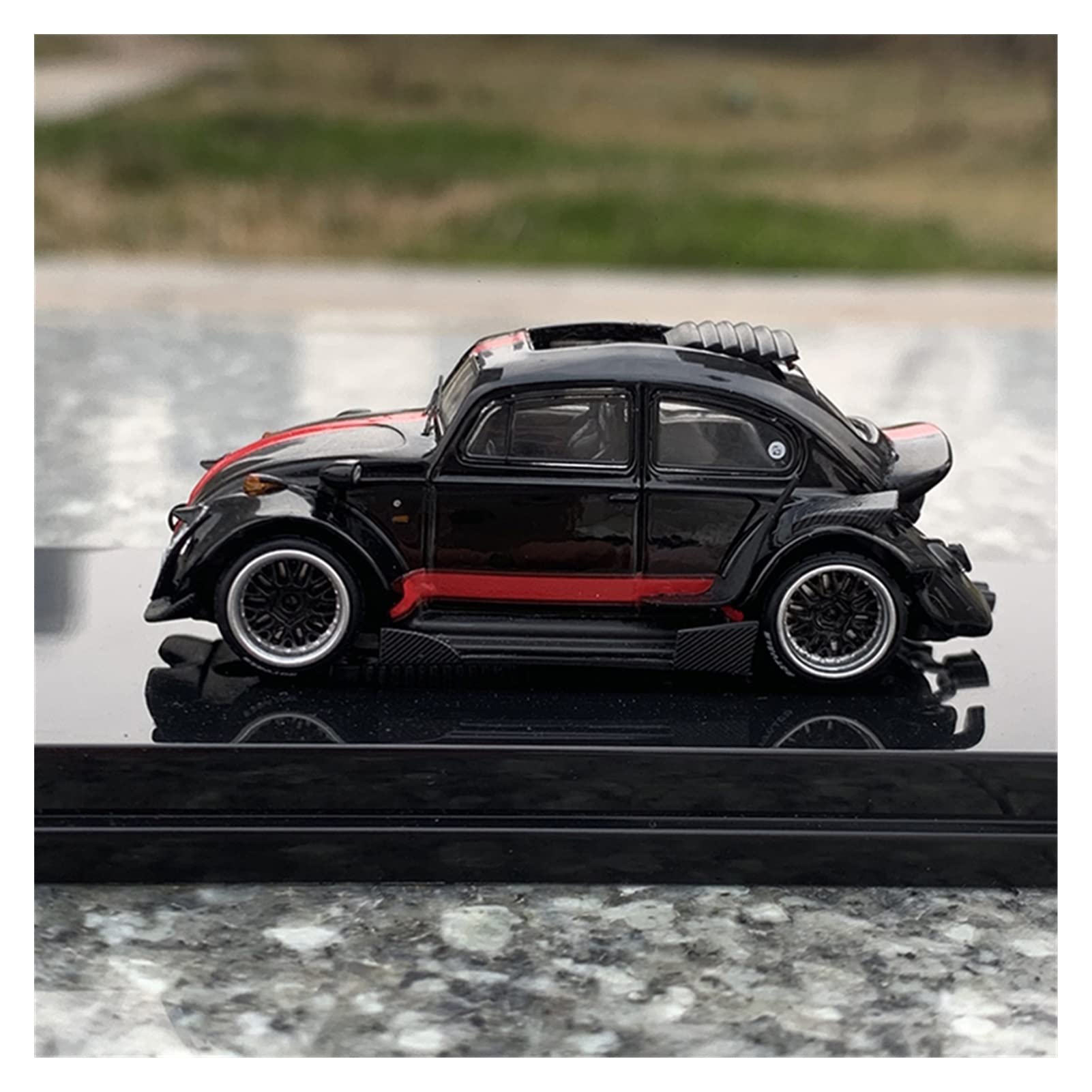 1/18ミニカー ワーゲンビートル深リムカスタム V字竹槍マフラー 1⁄18