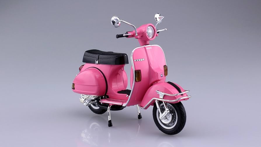 Amazon | ニューレイ 1/12 完成品バイク ベスパ P200E 1978 ピンク