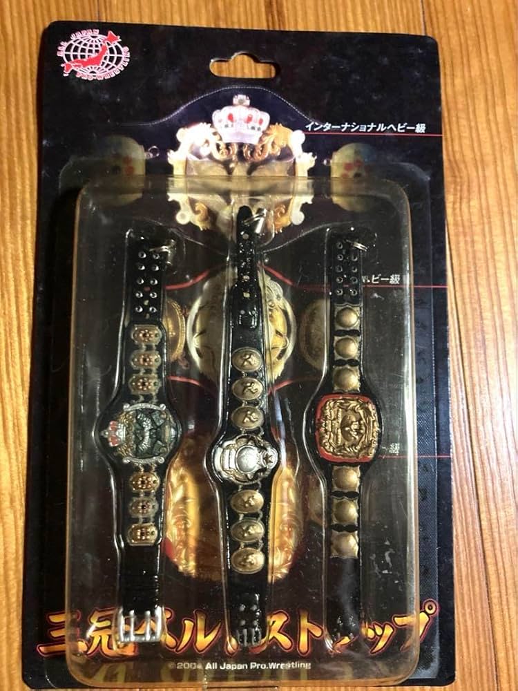 Amazon.co.jp: 三冠ベルト ストラップ プロレス 全日本プロレス