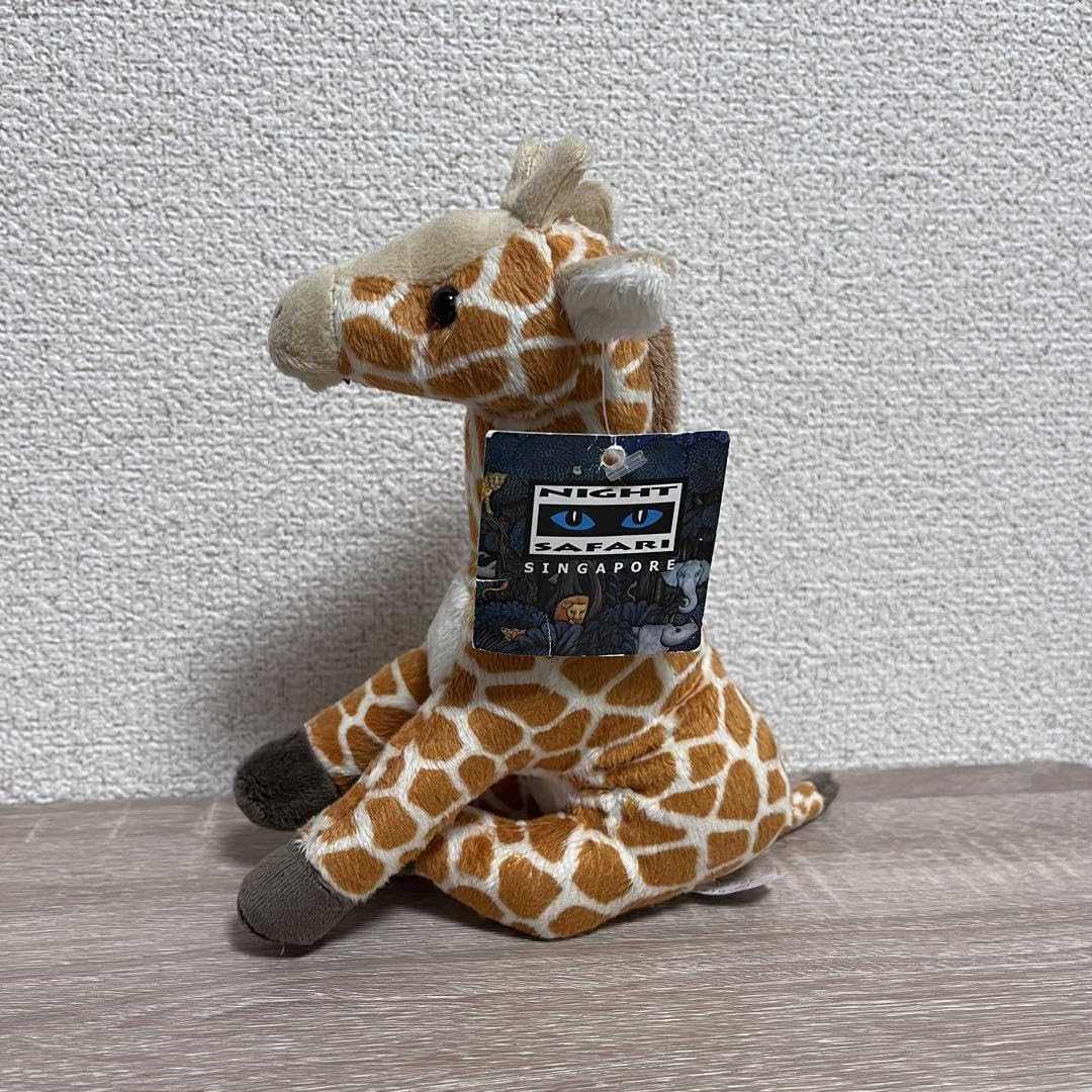 Amazon.co.jp: キリン ぬいぐるみ 全長約19㎝ シンガポール ナイト