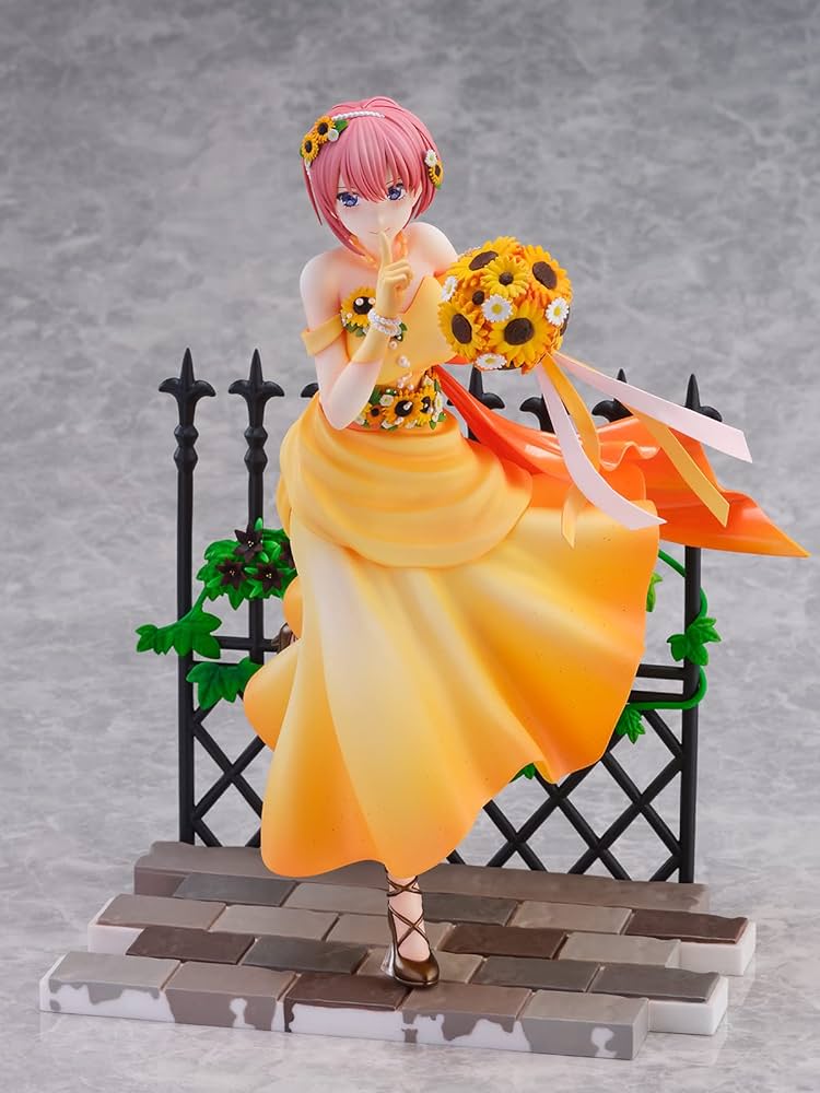 Amazon.co.jp: 映画「五等分の花嫁」中野 一花 -Floral Dress Ver.- 1