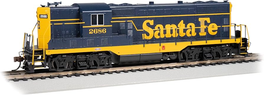 Amazon.com: Bachmann Trains - GP7 - DCC Ready Locomotive - Santa