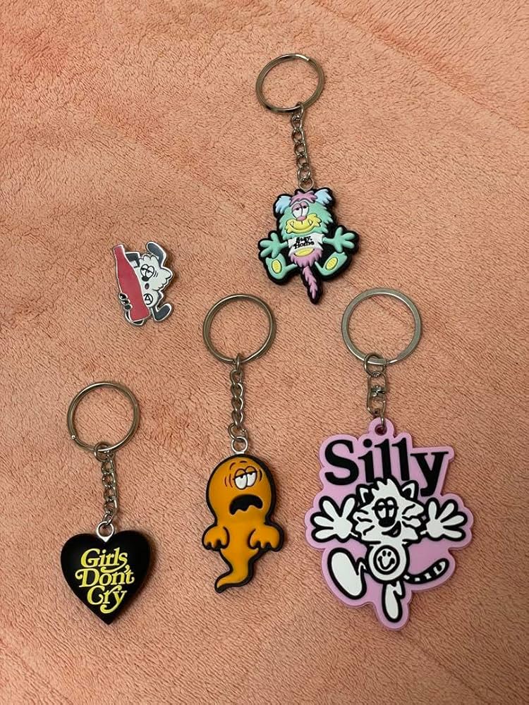 Amazon.co.jp: Verdy - キーホルダー色々 Visty, Vick : ファッション