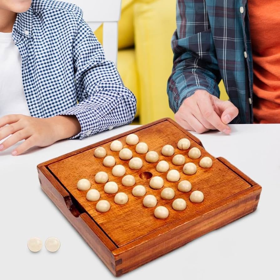 Amazon.co.jp: Yotijay ペグ ソリティア ボードゲーム 32 ペグ